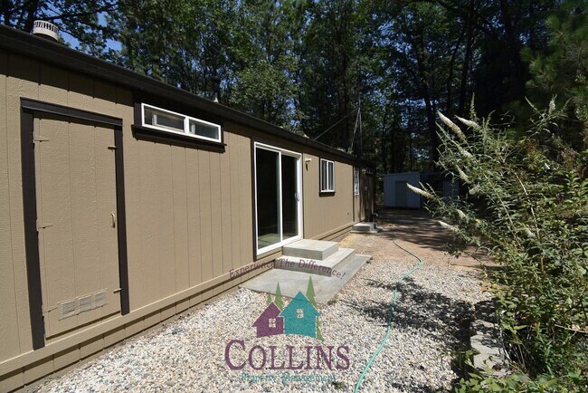 Foto del edificio - 13526 Hidden Valley Rd