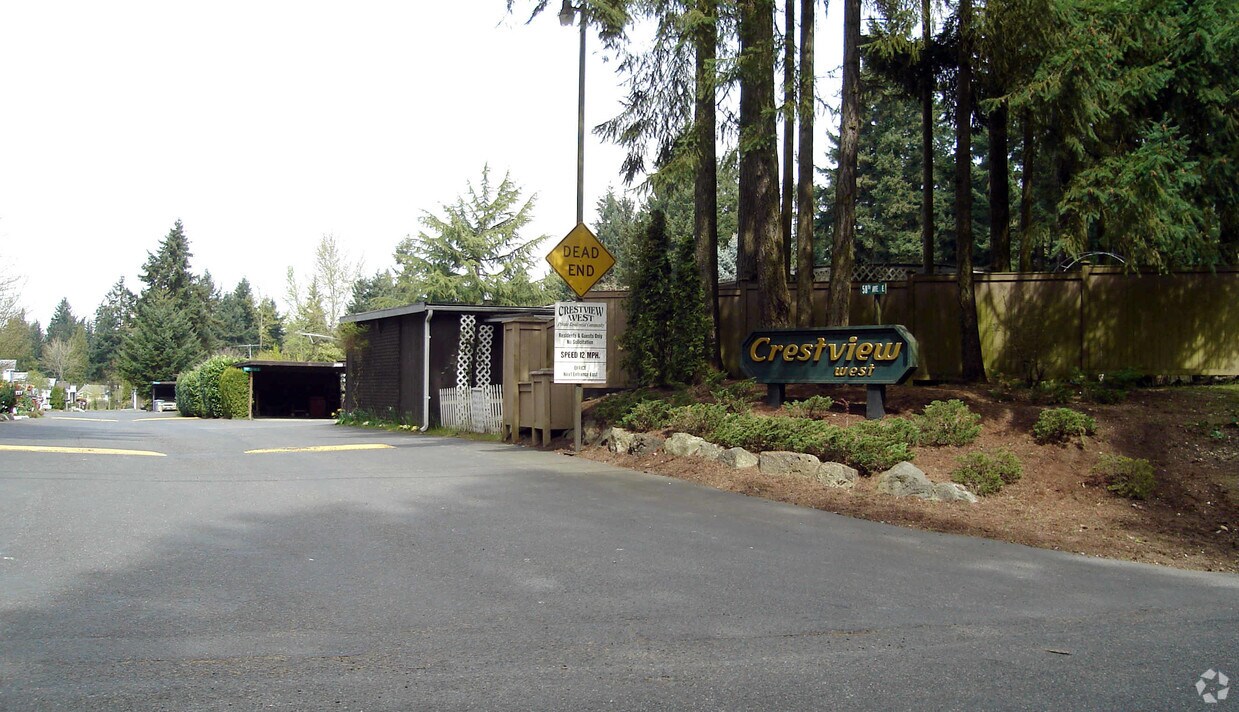 Crestview Apartments in Puyallup, WA
