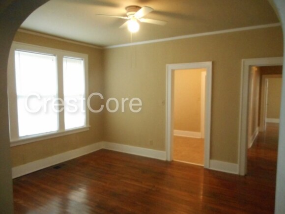 Foto del edificio - 2384 Forrest Ave