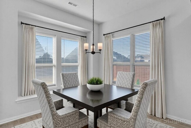 Foto del edificio - 905 Chinati St