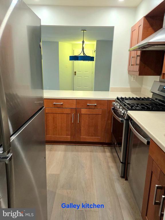 Foto del edificio - 5815 Cove Landing Rd