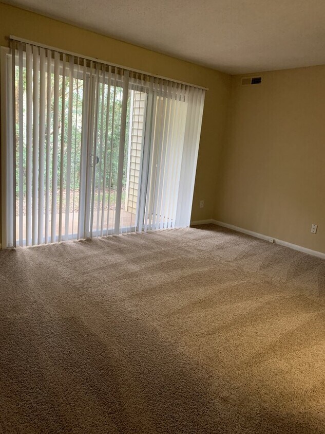 Building Photo - 1111 Crab Orchard Dr