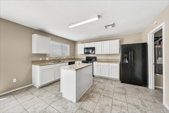 Foto del edificio - 503 Pine Cluster Ct