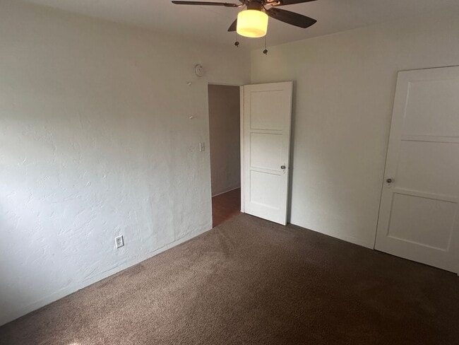 Building Photo - Kansas Street Duplex