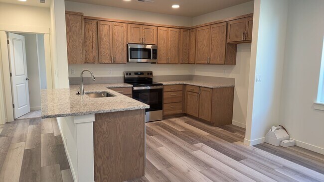Building Photo - Brand New 3 Bedroom / 2.5 Bathroom Home in Parkside Community