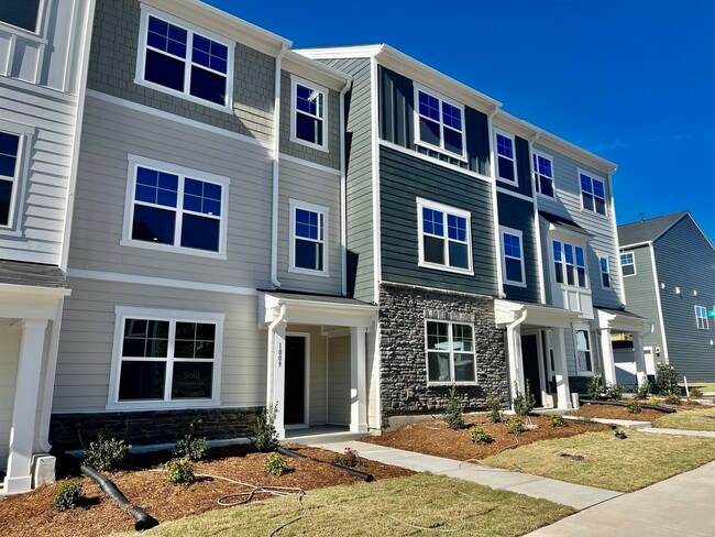 Building Photo - 1009 Belloak Wy