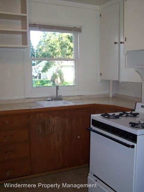Building Photo - 540 E St