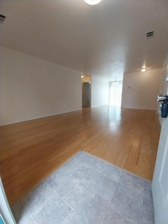 Building Photo - 617 SW Western Ave