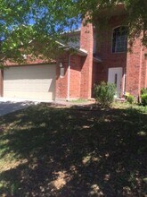 Building Photo - 25914 Mission Bluff