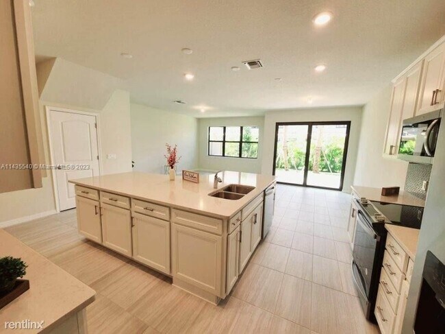 Foto del edificio - 3 br, 2.5 bath House - 8189 Cinch Way