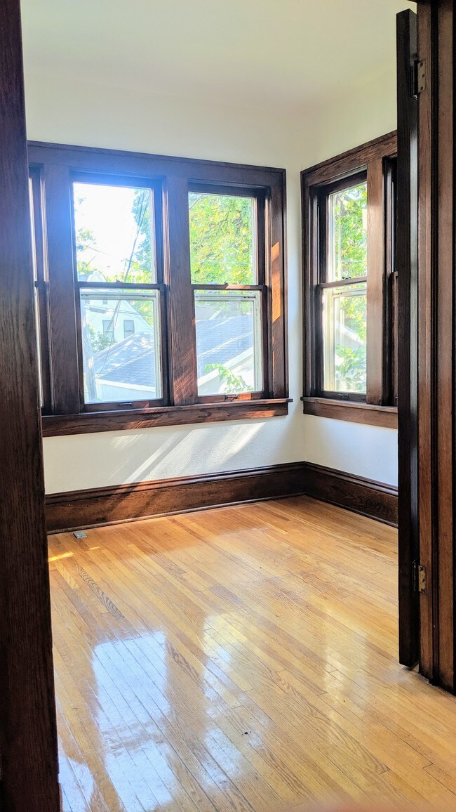 Foto del edificio - 2849 Irving Ave S