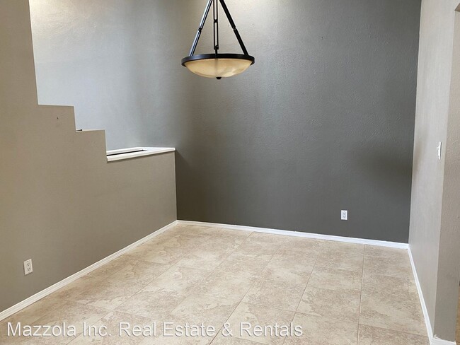 Building Photo - 2 br, 2 bath House - 5739 Manzanillo Lp NE