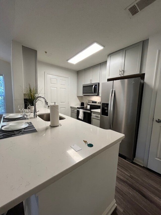 Foto del edificio - 2555 Old Milton Pkwy