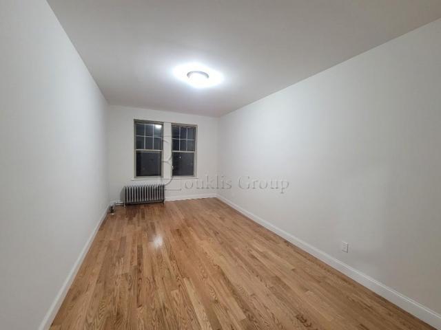 Building Photo - 1 bedroom in KEW GARDENS NY 11415