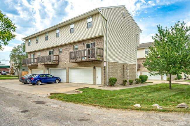Building Photo - 908 Buchanan Ave