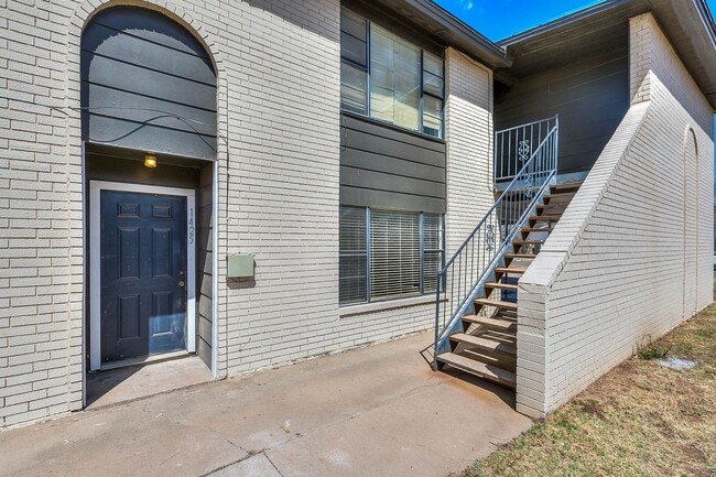 Building Photo - 1427 Austin St
