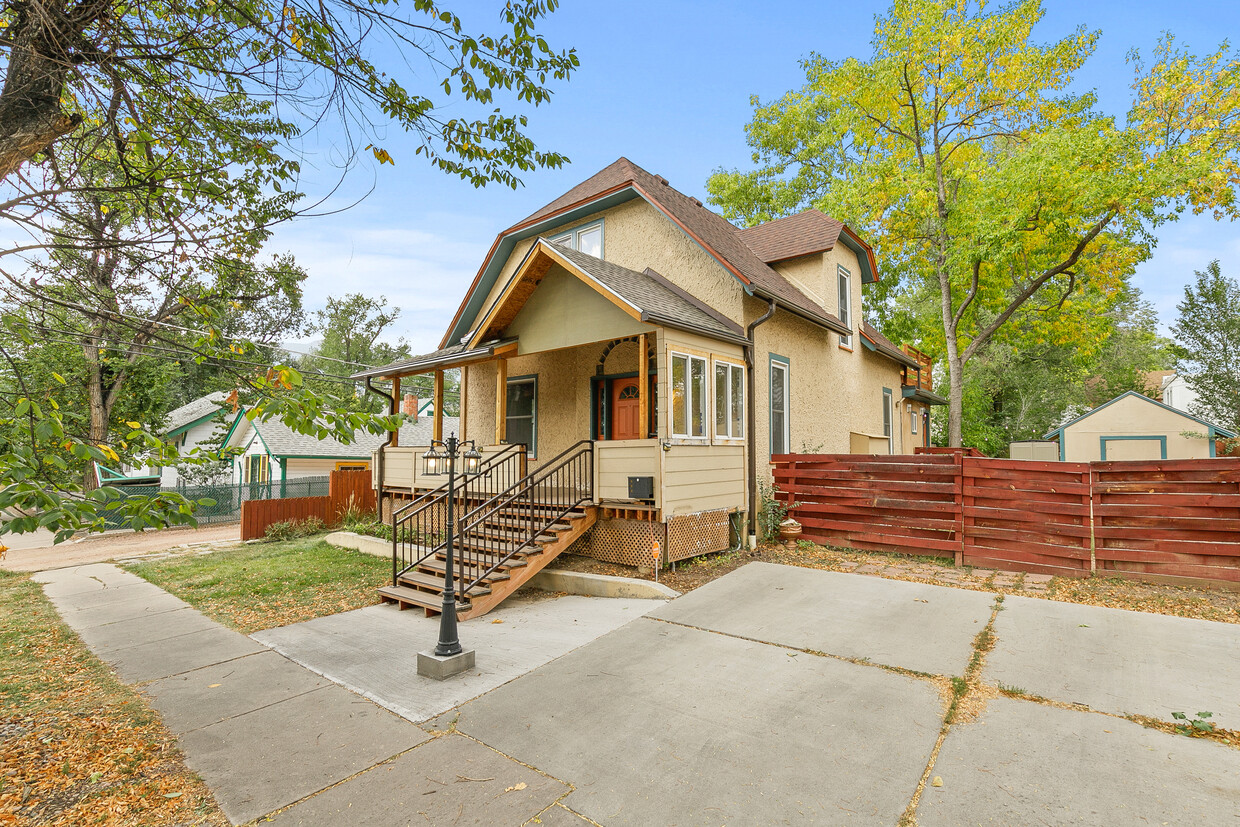 Historic home at the heart of Old Colorado City. - 12 N 23rd St