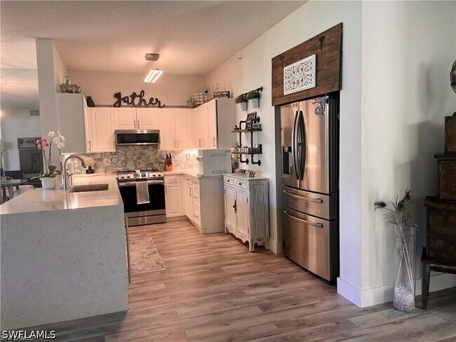 Foto del edificio - 56 Silver Oaks Cir