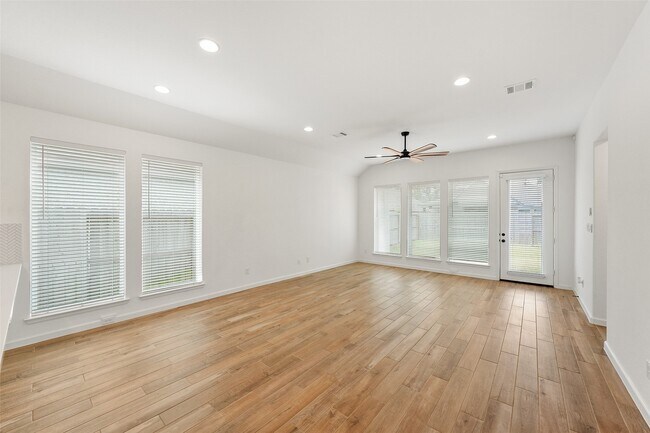 Foto del edificio - 7420 Caprock Cyn Ln