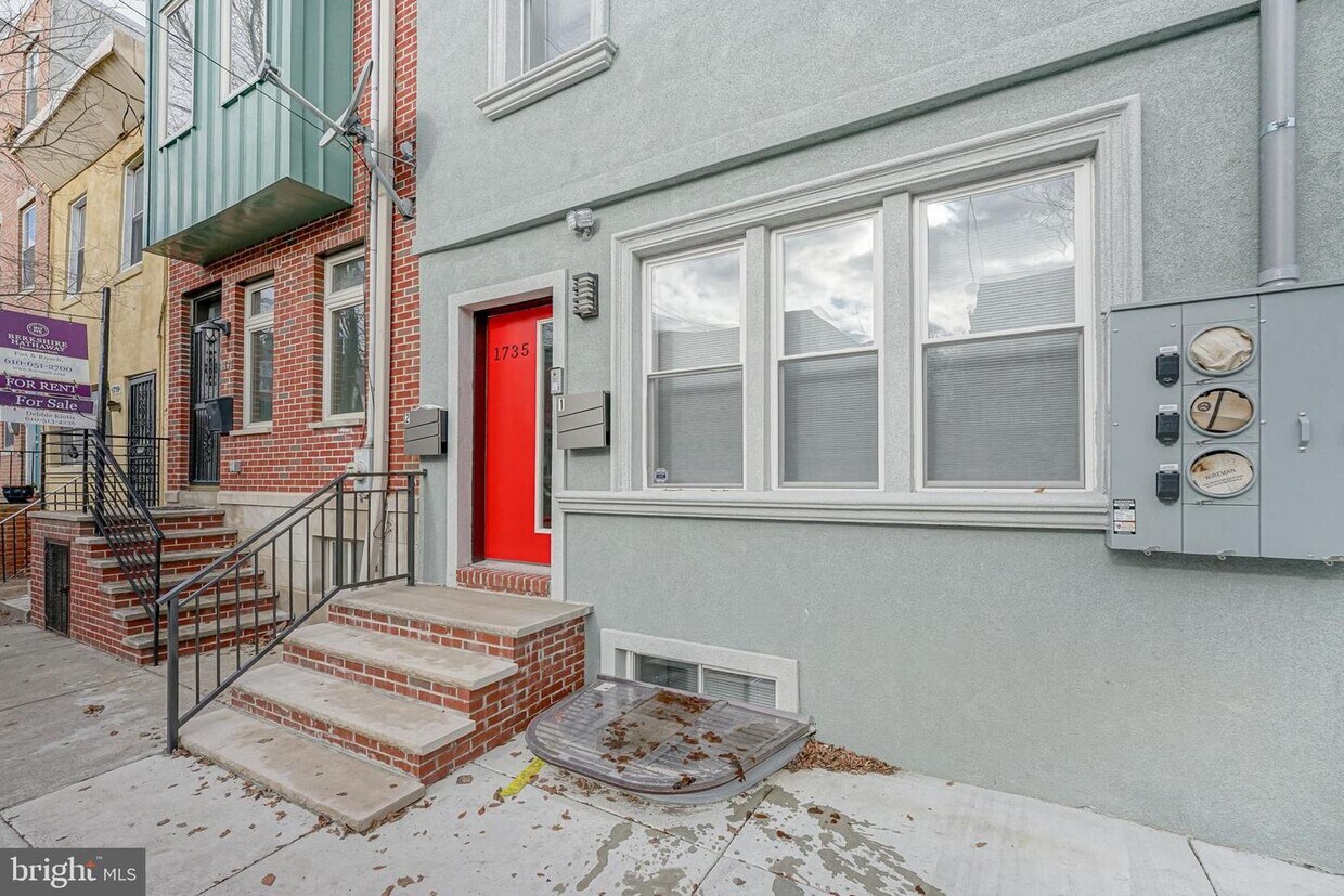Primary Photo - 1735 Federal St