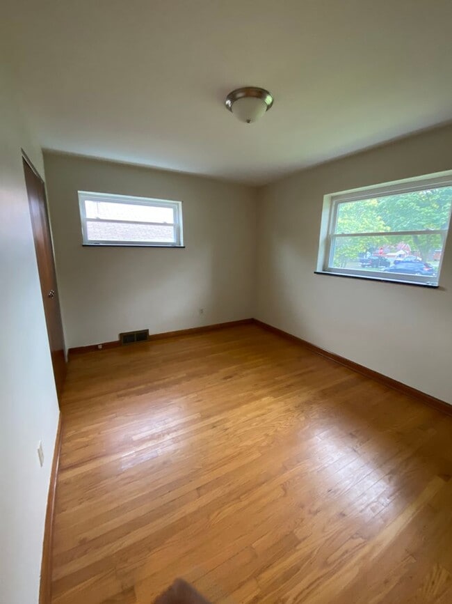 Foto del edificio - 3- Bedroom Home