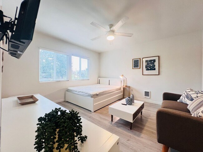 Foto del edificio - 5525 Harold Way