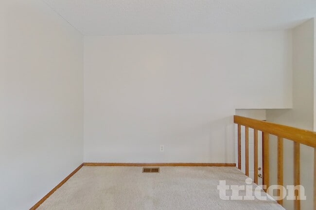 Building Photo - 2812 Deliverance Dr
