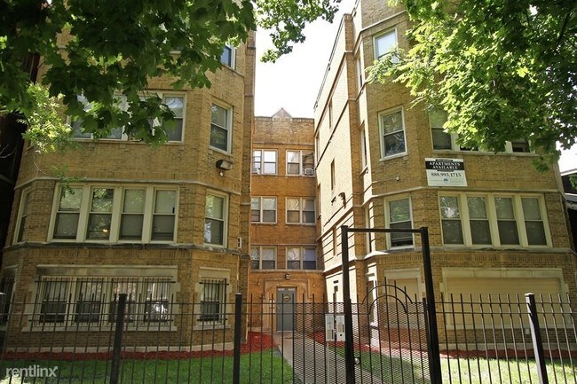 Building Photo - 2 br, 1 bath Apartment - 7804 S Michigan Ave