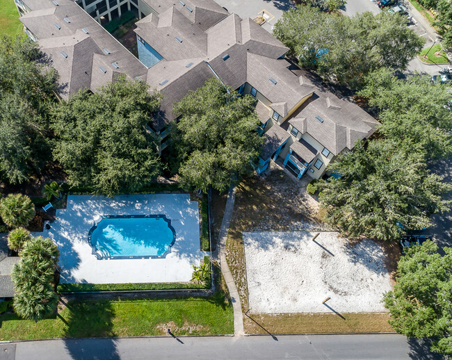 Building Photo - 8516 Island Breeze Ln