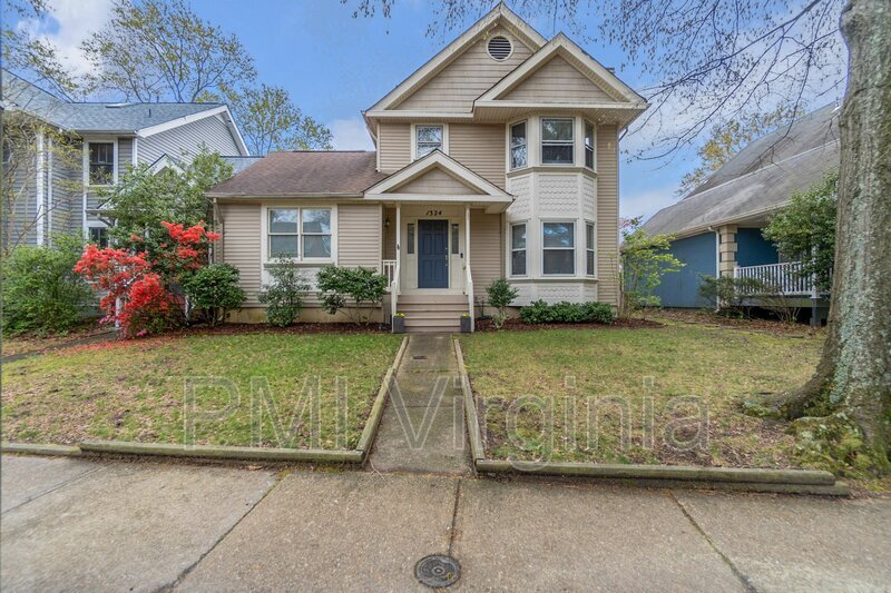Primary Photo - 1324 Llewellyn Ave