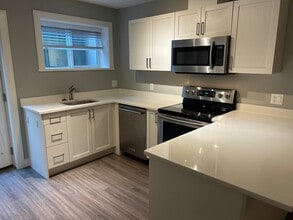 Building Photo - 1364 23rd St W