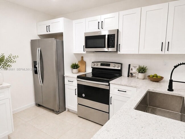 Building Photo - 15721 SW 137th Ave