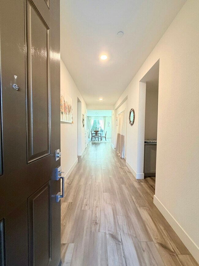 Foto del edificio - 5332 Trimonti Cir