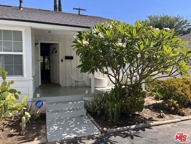 Foto del edificio - 19917 Stagg St