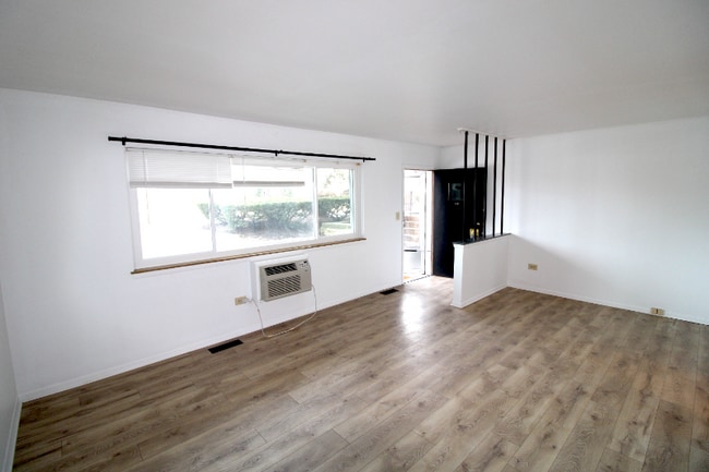 Building Photo - 501 E Prospect Ave