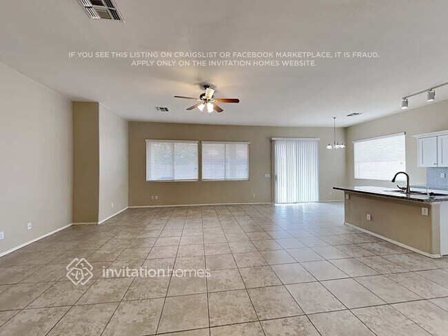 Foto del edificio - 13601 W Ironwood St