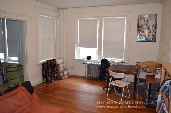 Foto del edificio - 1163 Boylston St