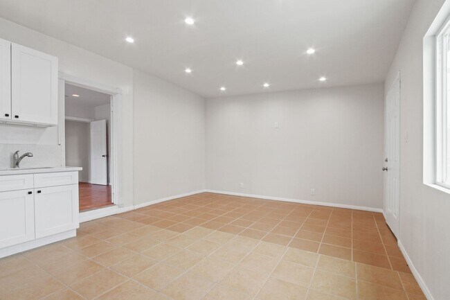 Foto del edificio - 9858 Park St