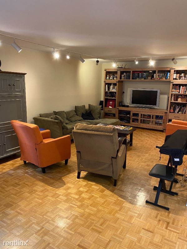 Foto del edificio - 1310 Maple Ave