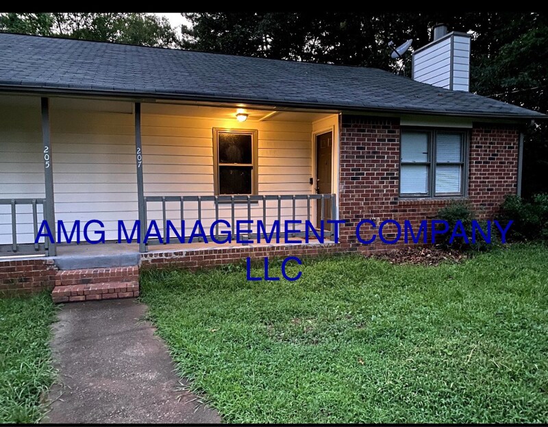 Primary Photo - 207 Glendale Ct