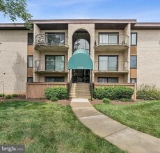 Building Photo - 6998 Hanover Pkwy