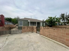 Building Photo - 2520 Loma Linda Dr
