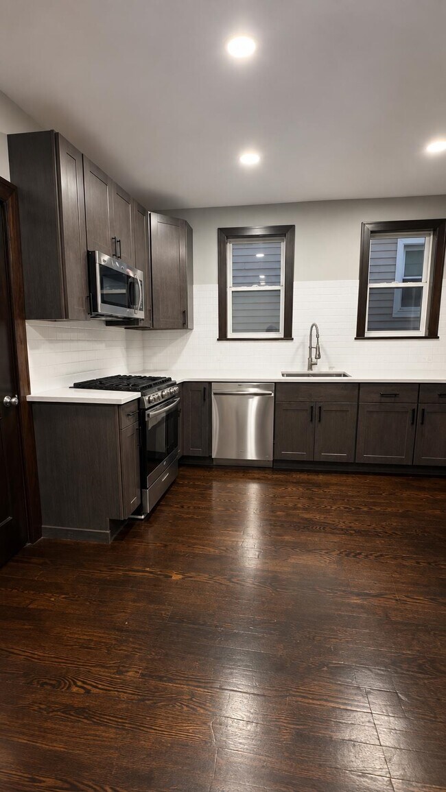 Foto del edificio - 171 W 19th St