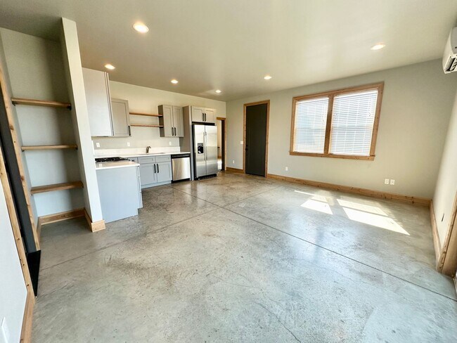 Foto del edificio - 121 E 26th Ave