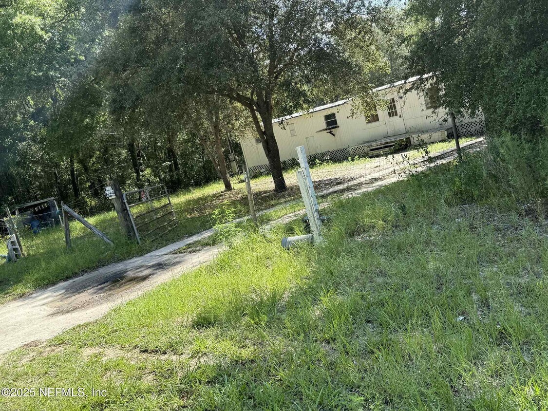 Foto principal - 707 Dawn Ave
