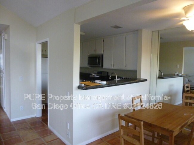 Building Photo - 2443 Caminito Ocean Cove