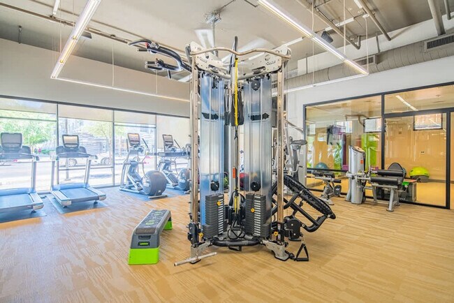 Foto del edificio - 290 E Roosevelt St