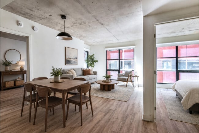 Building Photo - DOMO Apartments