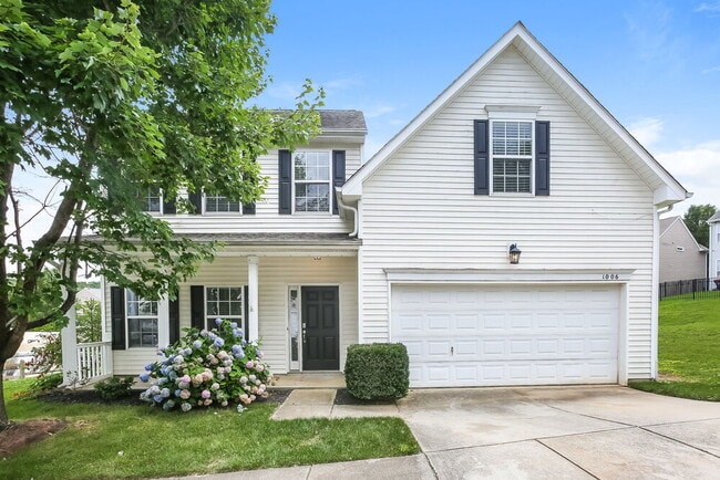 Building Photo - 1006 Tiger Eye Ave