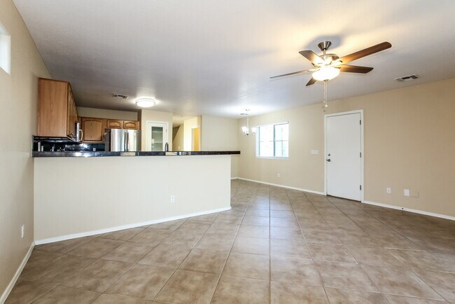 Building Photo - 17423 W Watson Ln